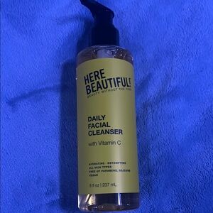 Yellow Daily Facial Cleanser with Vitamin C